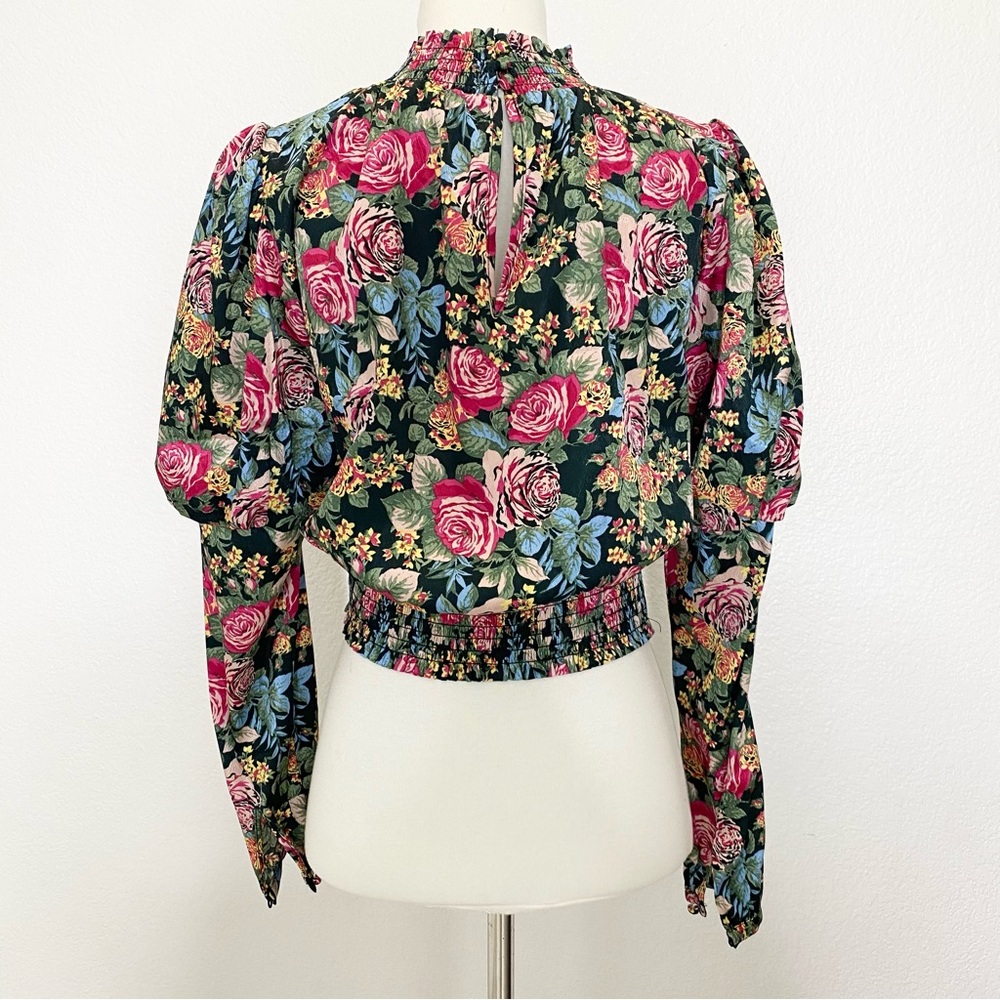 WAYF Dutchess Smocked Puff Sleeve Floral Print Top - Picture 2 of 4